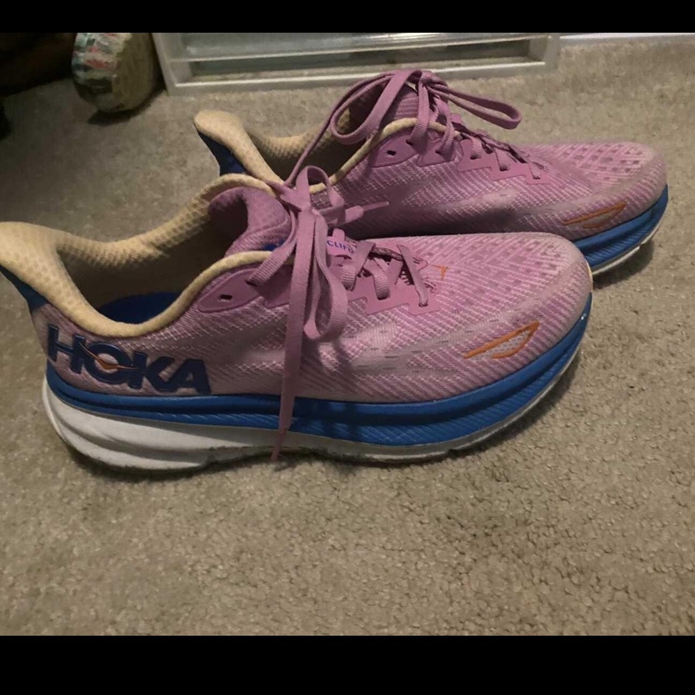 Hoka Clifton 9